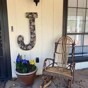 Meet your Posher, Suzanne